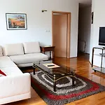 Hostel Urban &