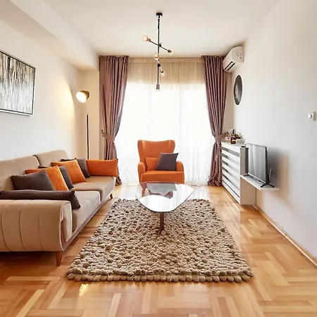 Urban & Хостел