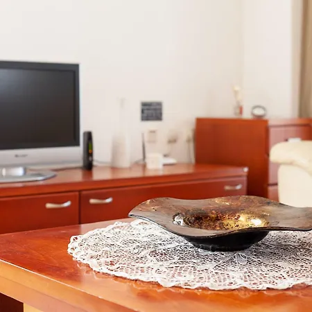 Urban & Скопье