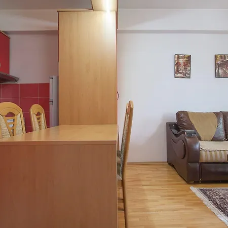 Urban & Скопье