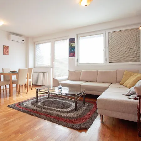 Urban & Хостел Скопье