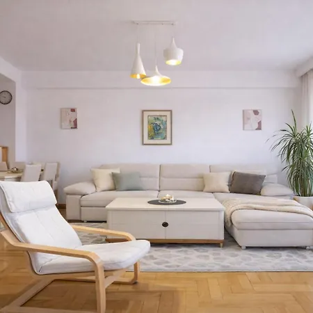 אכסניה Urban & סקופיה