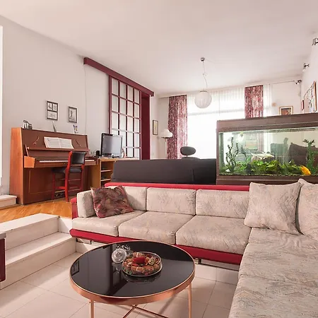 Хостел Urban &