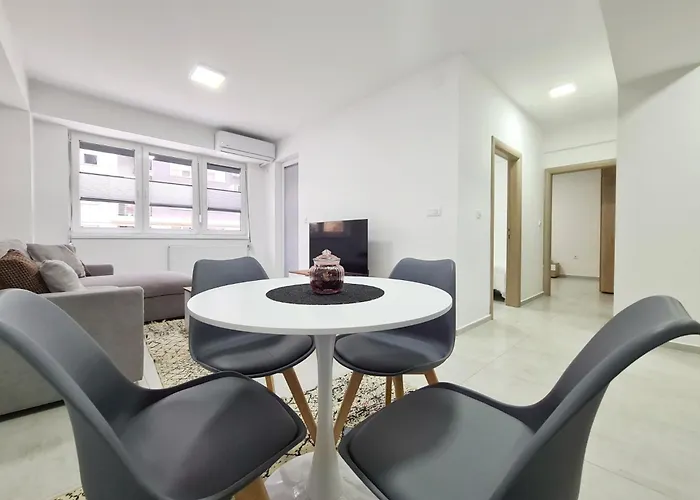 Urban & סקופיה