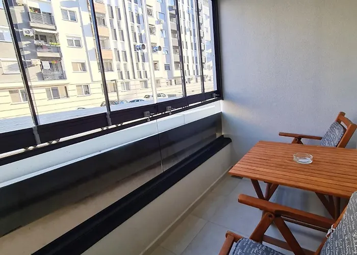 Vandrarhem Urban & *