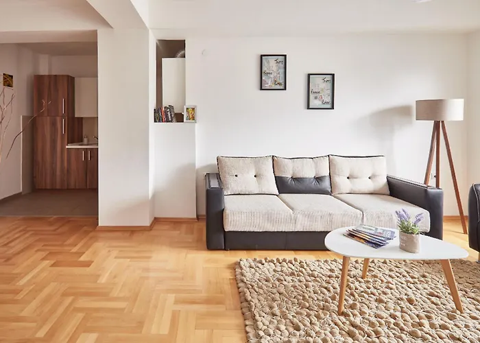 אכסניה Urban & סקופיה