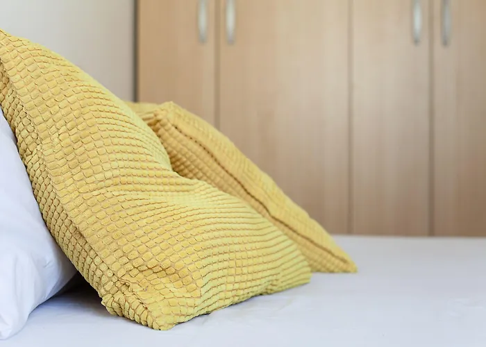 Urban & אכסניה *