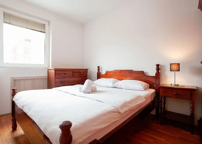 Urban & Vandrarhem *