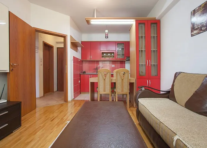 Urban & אכסניה סקופיה