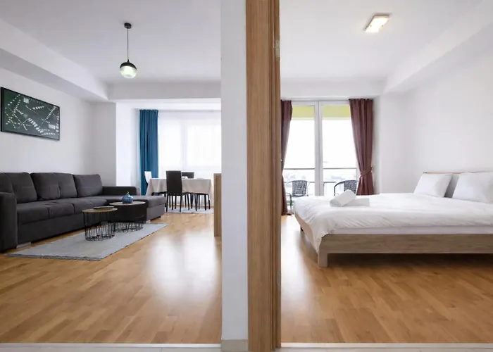 Urban & אכסניה