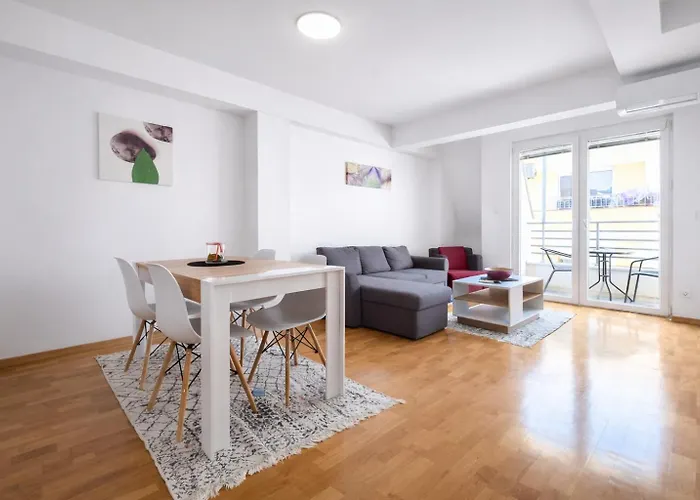 Urban & Vandrarhem *